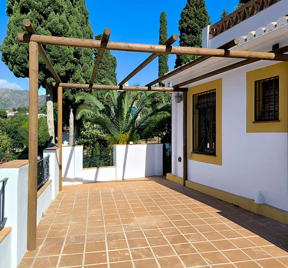 EXTERIOR-6